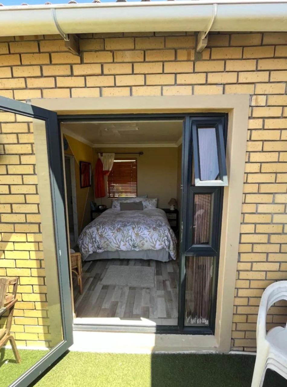 Cosy 1 Bedroom And Jacuzzi In Muizenberg *