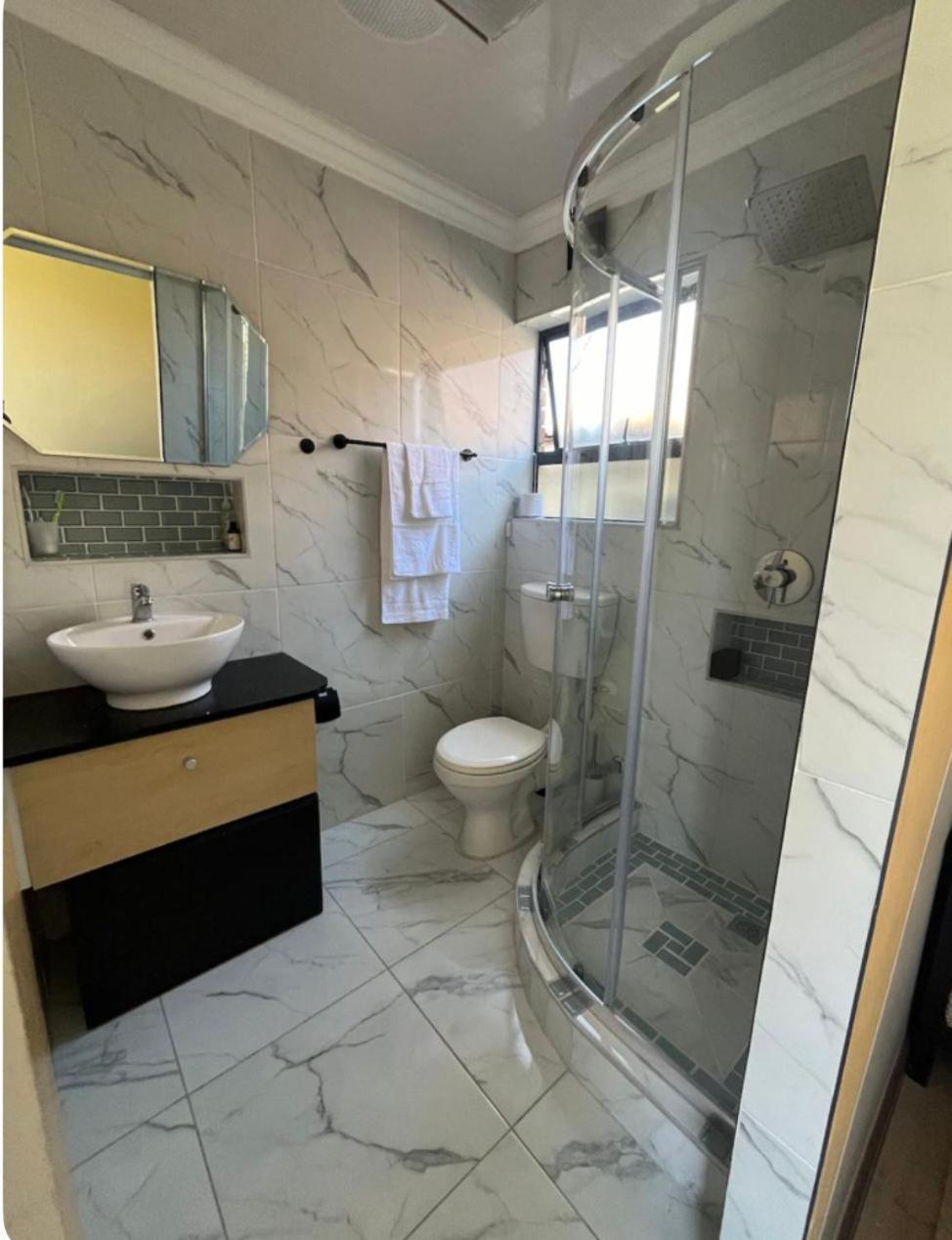 Cosy 1 Bedroom And Jacuzzi In Muizenberg